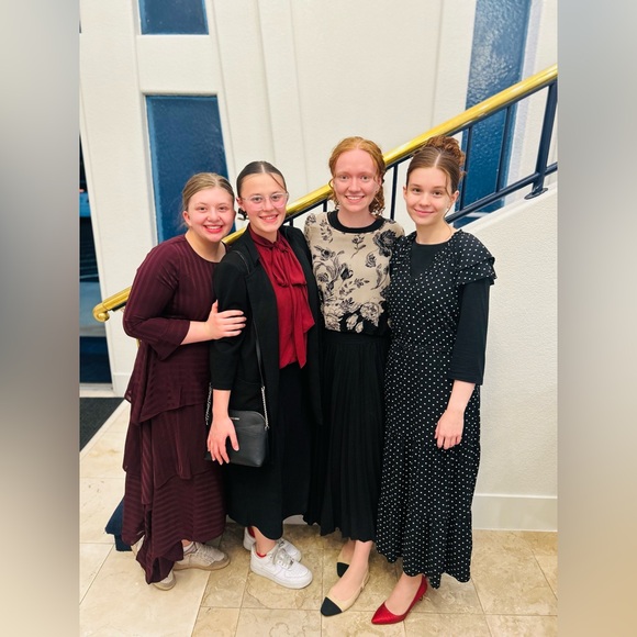 Meet your Posher, Jazlyn - Picture 9 of 9